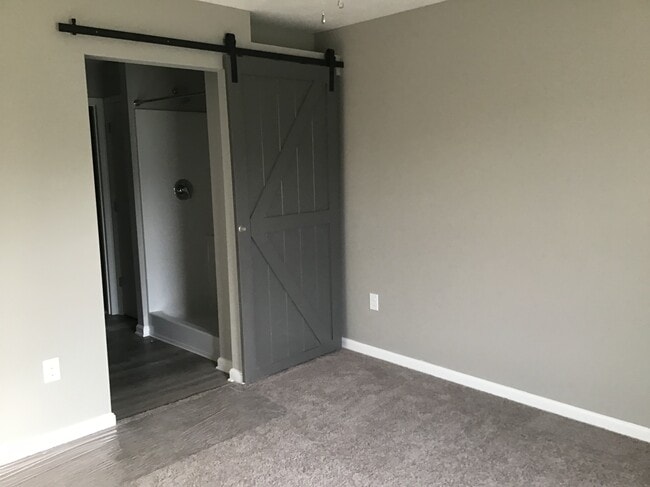 Photo - River Pointe Apartments