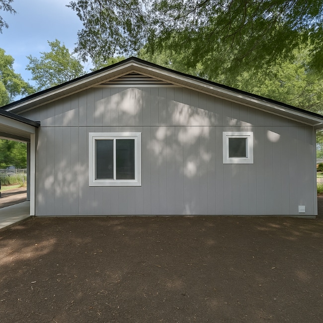 Photo - 618 White St