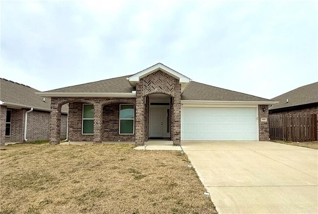 Photo - 5909 NW Hoover St