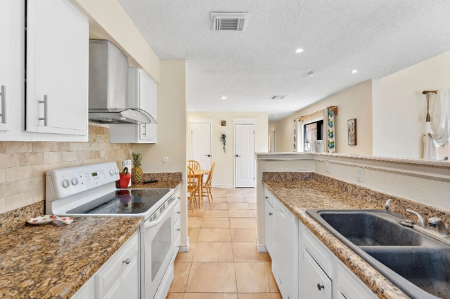 Photo - 2419 Briarwest Blvd