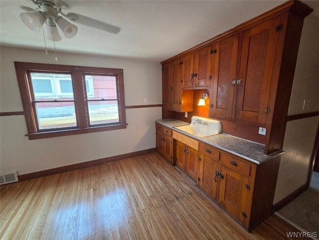 Photo - 490 S Ogden St
