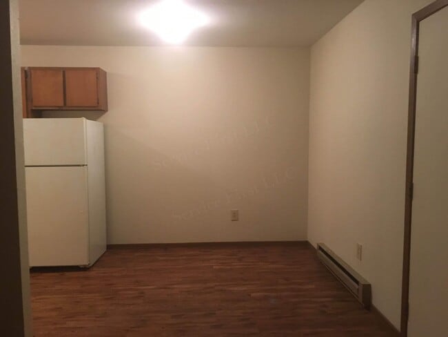 Photo - Marshfield Apartments Unit 107