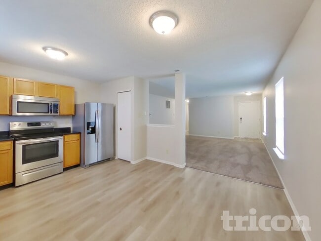 Photo - 1905 Blue Pine Ln