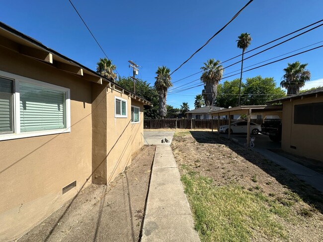 1709 Evergreen Ave Unidad 3