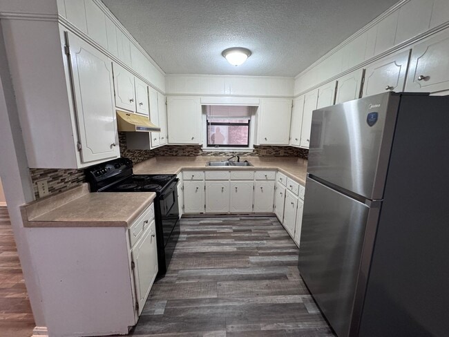 1802 1/2 Monroe Street