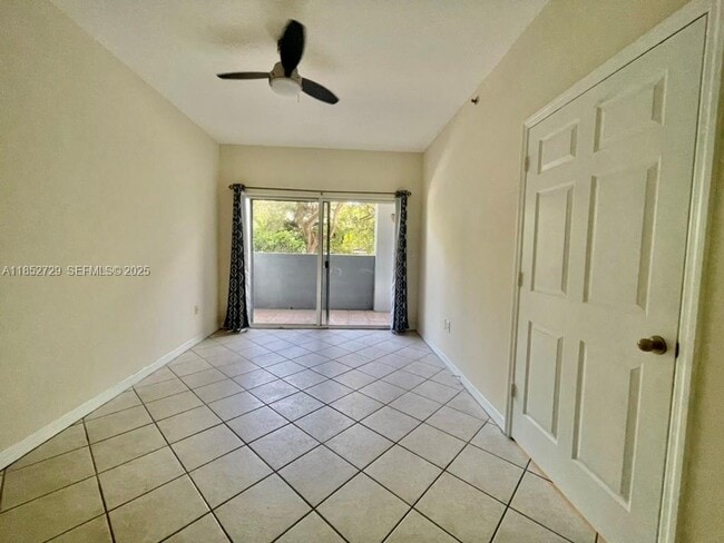 Building Photo - 2734 Bird Ave Unit 107