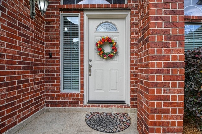 Photo - 25923 Marshbrook Ln