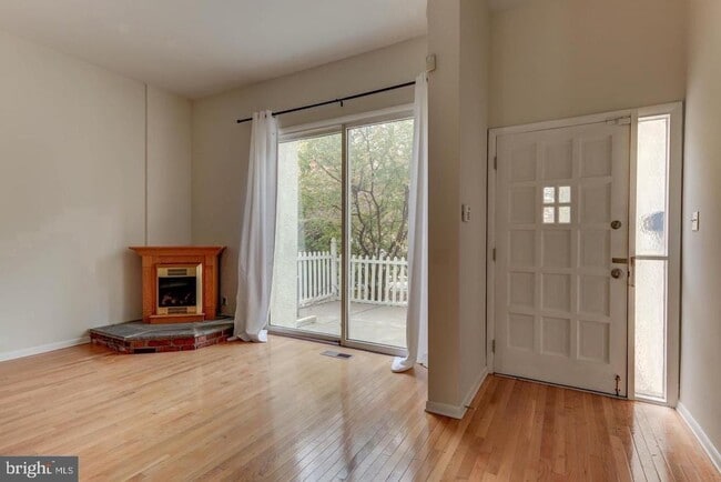 Photo - 107 Montrose Ave