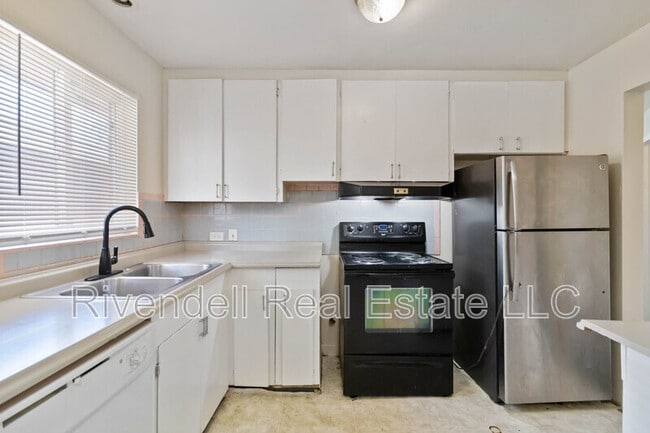 Photo - 1315 Winona Ct Unit #1317