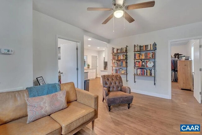 Photo - 1304 Poplar St