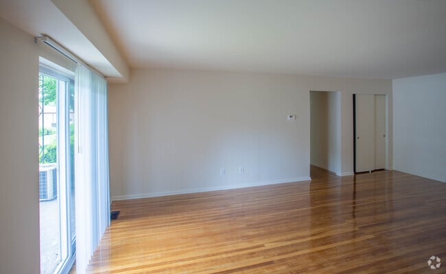 2BR, 2BA