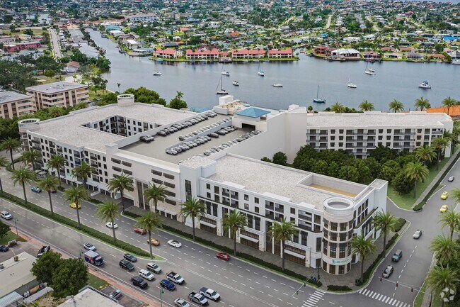 Building Photo - Bimini Square Rental