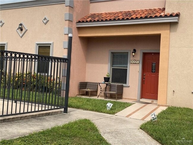 Building Photo - 2927 Allen Dr