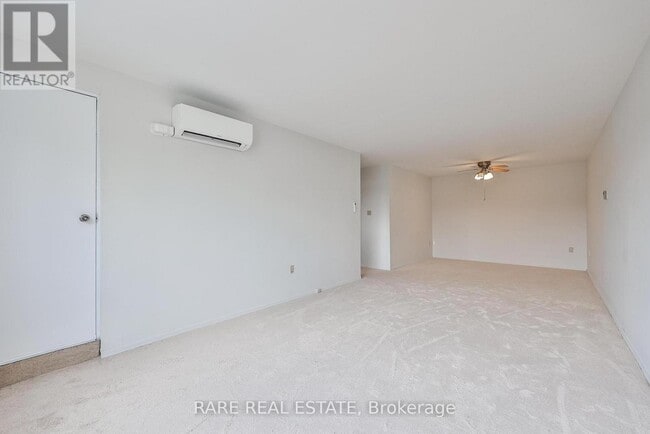 Photo - 45 Bredin Pkwy Unité 305