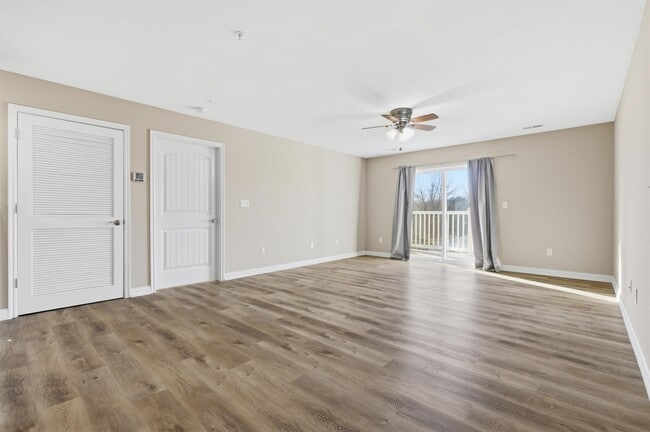 Photo - 2212 Chapel Hill Rd Unit 104