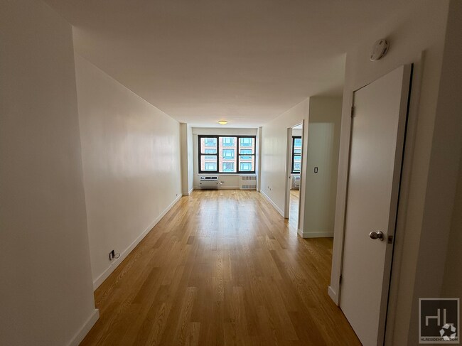 Building Photo - Fourth Avenue Rental
