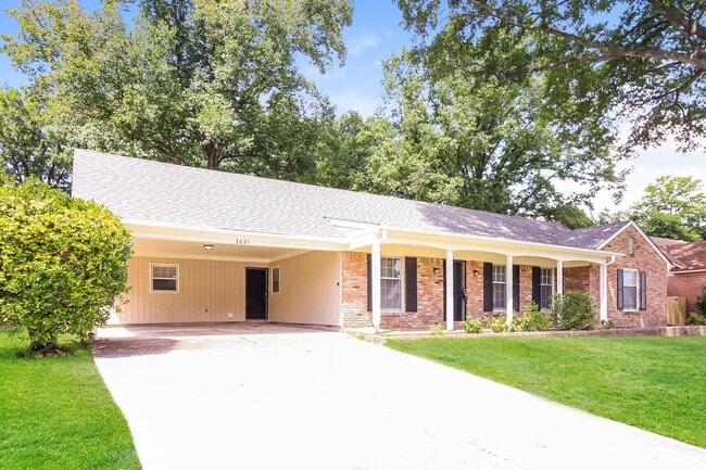 Photo - 3621 Huckleberry St