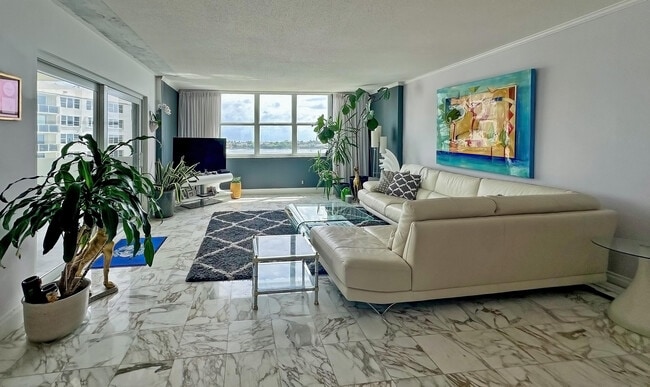 2600 N Flagler Dr Unit 803