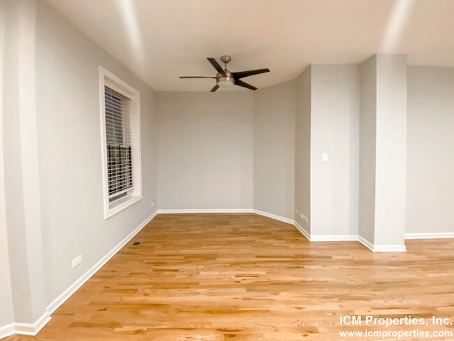 Photo - 2452 N Southport Ave Unit 2450