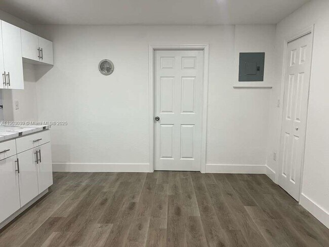 Photo - 1236 NW 4th Ave Unidad 2