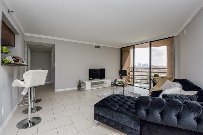 Photo - 3525 Sage Rd Unit 1407