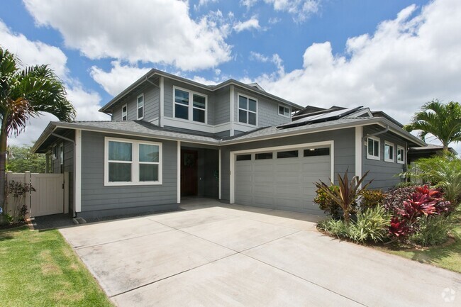 Building Photo - 4Bd-3Ba home on 16th fairway of the Coral ...