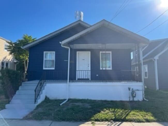 Building Photo - Beautiful 3 Bedroom House for Rent in Neptune!