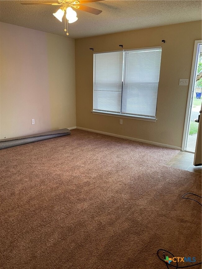 104 Horseshoe Dr