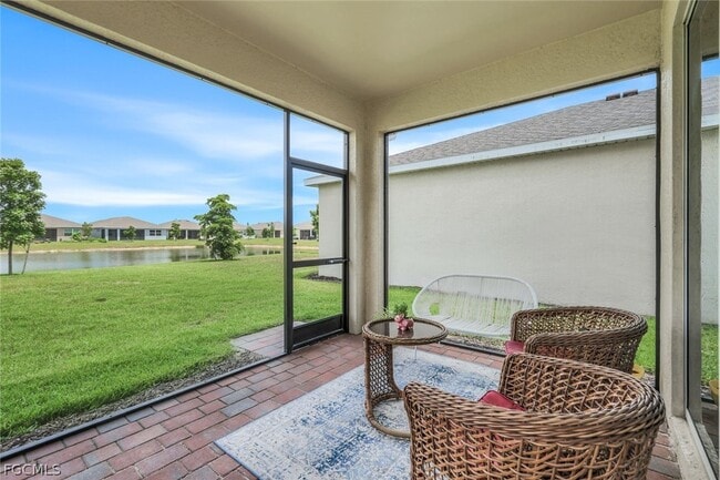 Photo - 421 Coral Reef Pl