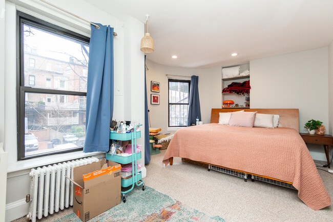 Photo - 256 W Newton St Unit 2
