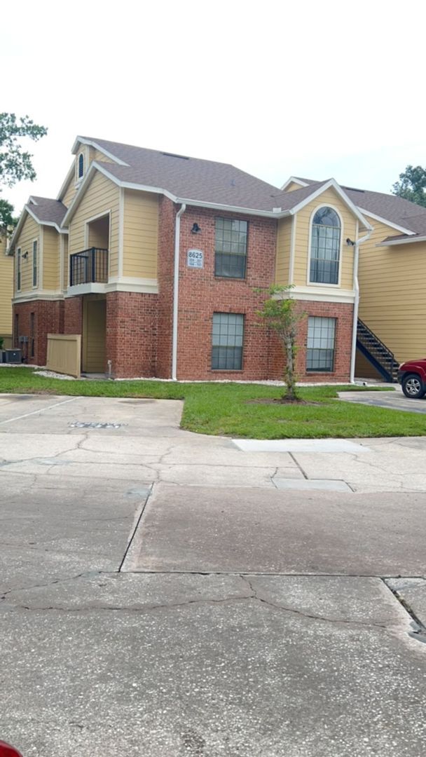Photo - For Rent: 1 Bedroom, 1 Bath in a gated com... Unit 102