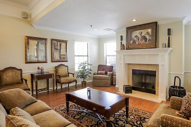 RELAX IN THE CLUBHOUSE - The Ridge of St. Joseph