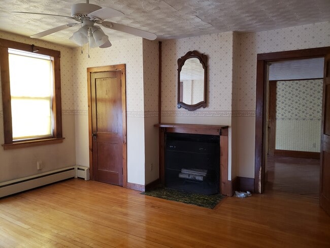 Photo - 8 Sewall St Unit 1