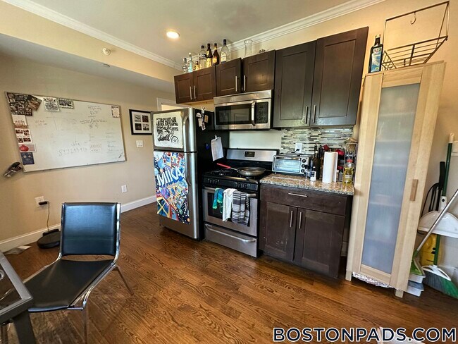 Photo - 2973 Washington St Unit 3