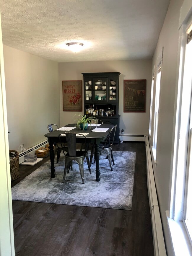 Photo - 105 Common St Unit 2