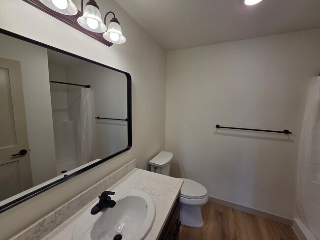 Bathroom - 478 S Main St