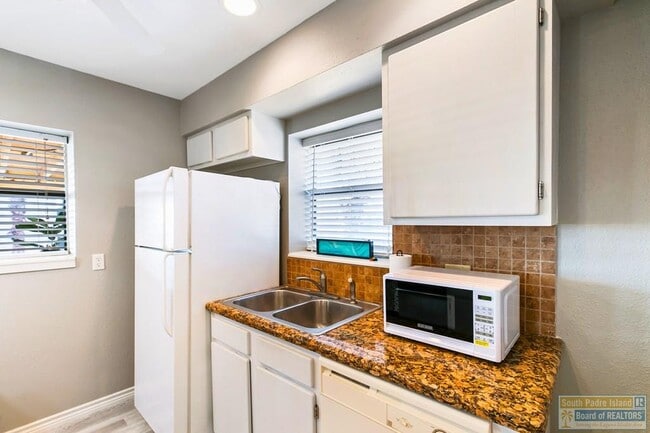 Photo - 113 W Sunny Isle Dr Unit 2