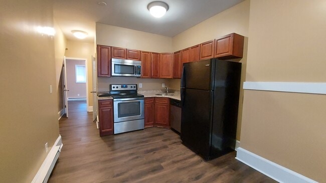Building Photo - 2272 N Bancroft St Unit 1
