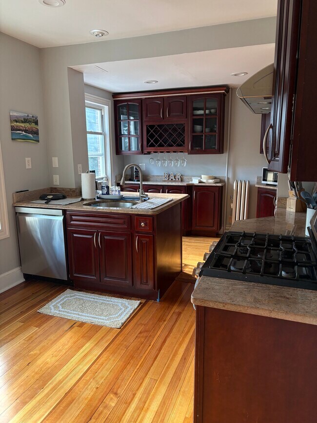 51 Algonquin Rd