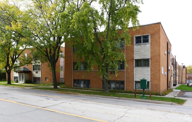 High Ridge Apartments - High Ridge Apartments