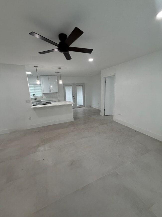 Building Photo - Under Construction*** Fully Renovated 3-Bedroom Home with Garage in Orlando