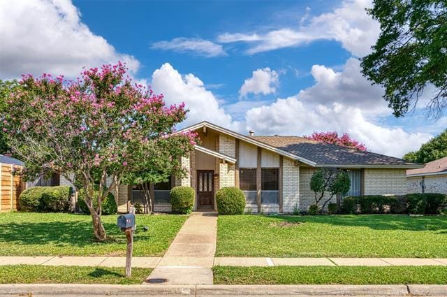 Photo - 2121 Stone Creek Dr