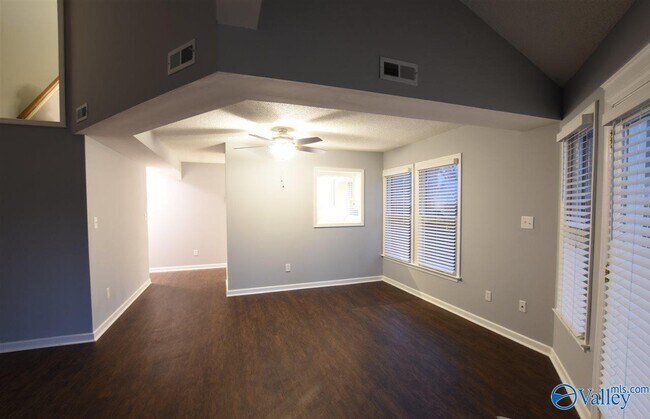 Photo - 1814 Whisperwood Way NW