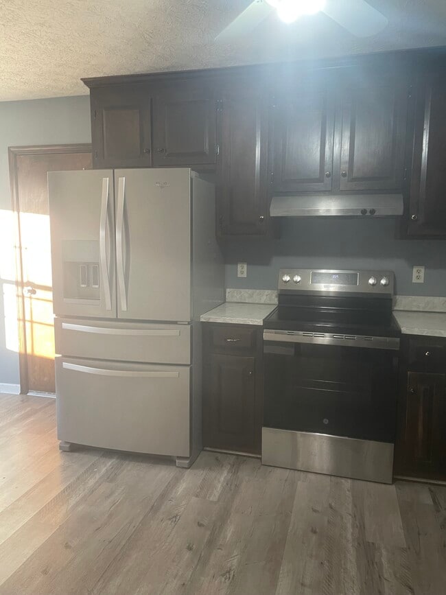 Photo - 46 Philmont Dr