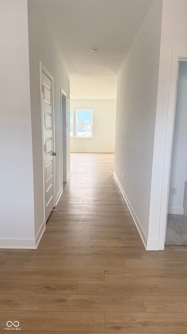 Photo - 11813 Marling Wy