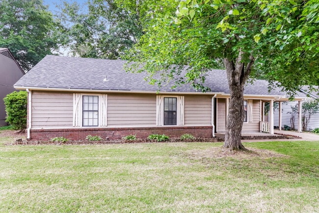 Photo - 5711 Redford Ave