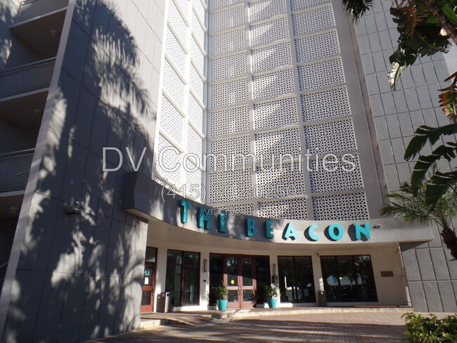 Building Photo - 470 3rd St S