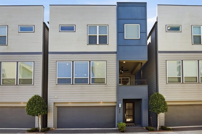 Building Photo - 3024 Charline