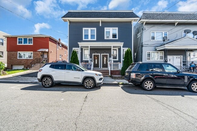 92 Windsor St