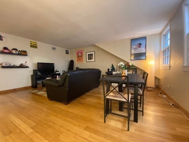 21 Bowdoin St Unit 5AB